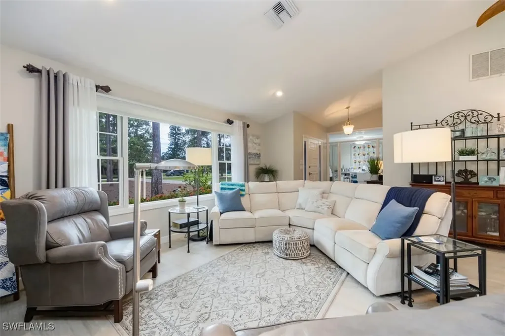 5520 Cynthia Lane Naples FL 34112