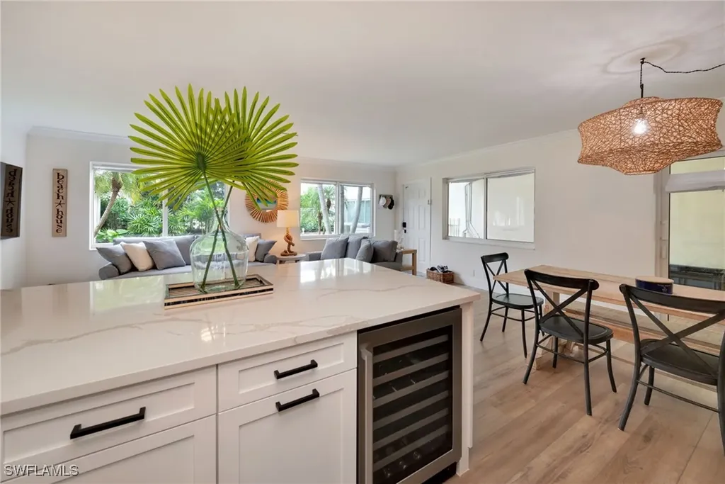 1950 Gulf Shore Boulevard N Naples FL 34102