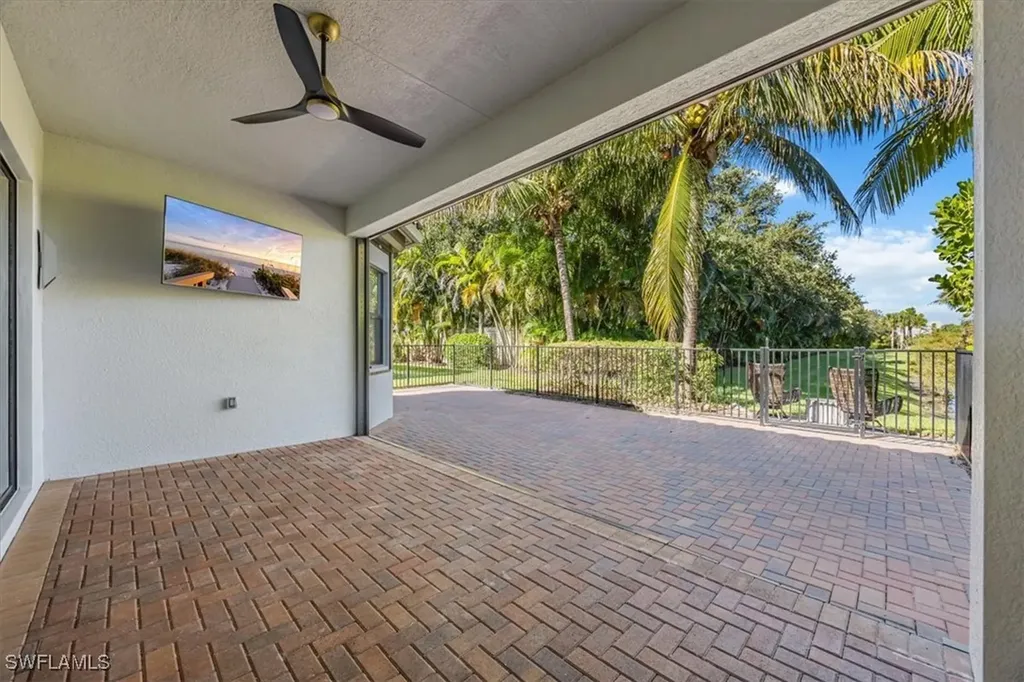 13504 Mandarin Circle Naples FL 34109