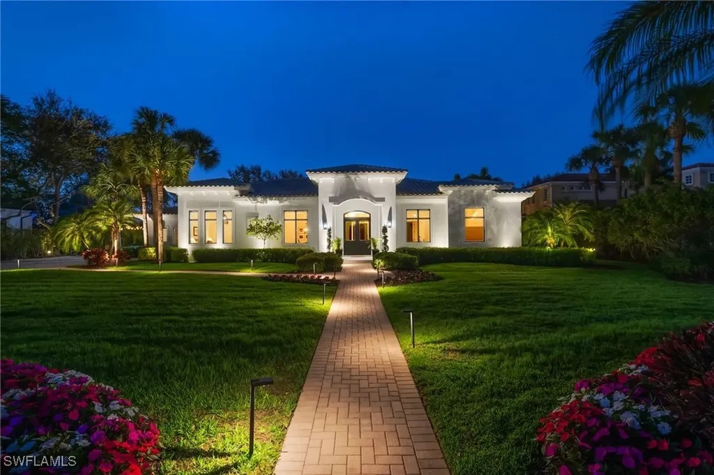 Naples FL, 6441 Highcroft Drive