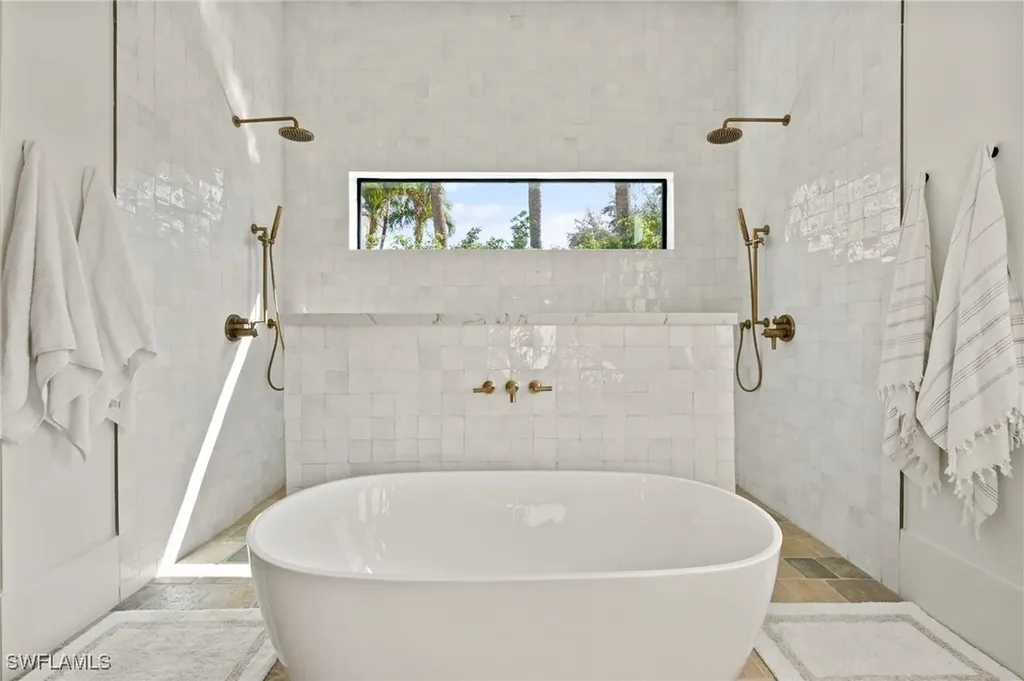 6441 Highcroft Drive Naples FL 34119