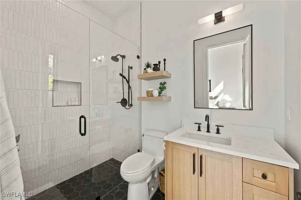 6441 Highcroft Drive Naples FL 34119