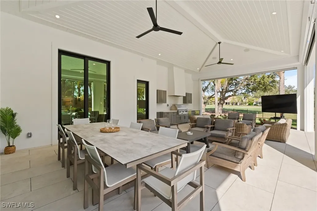 6441 Highcroft Drive Naples FL 34119