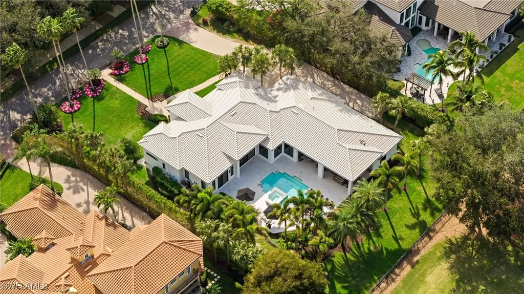 6441 Highcroft Drive Naples FL 34119