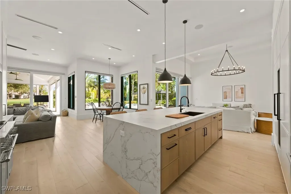 6441 Highcroft Drive Naples FL 34119