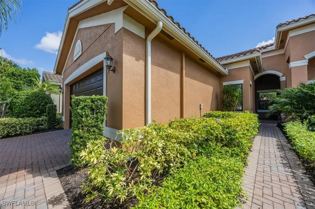 13466 Sumter Lane Naples FL 34109