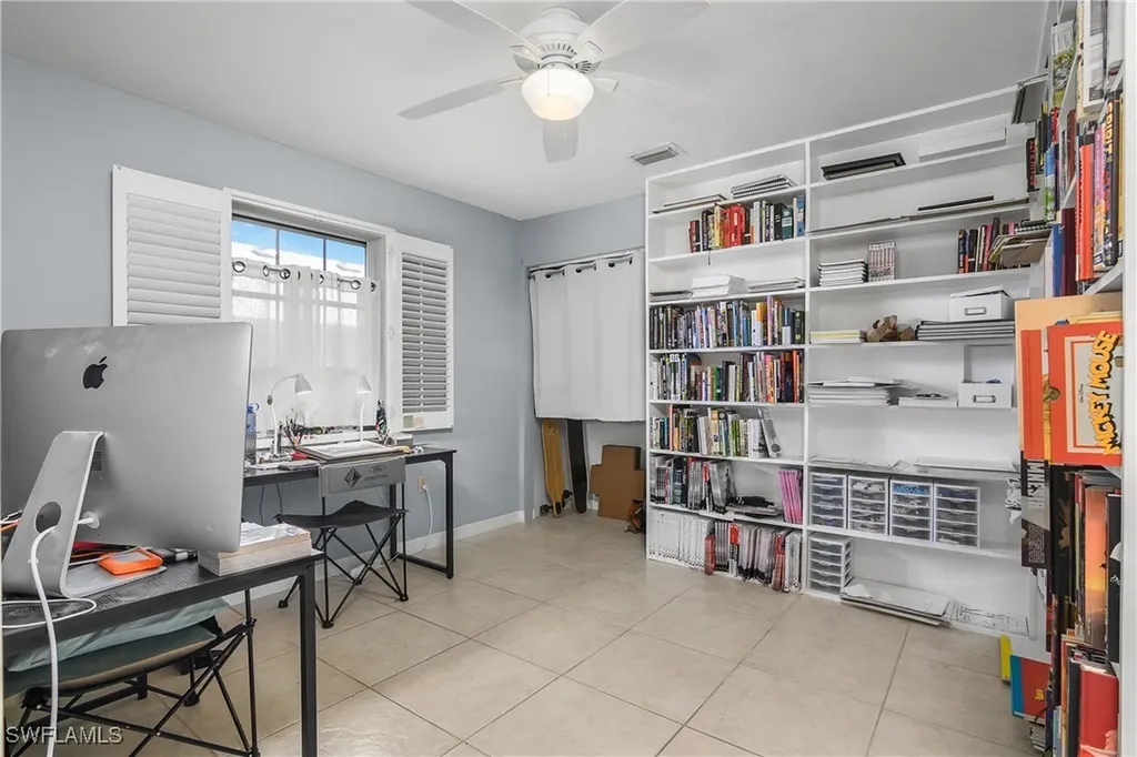 4728 West Boulevard Naples FL 34103