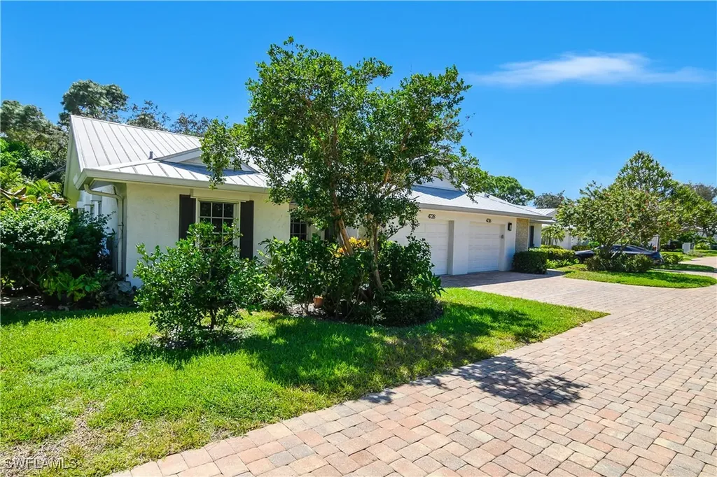 4728 West Boulevard Naples FL 34103