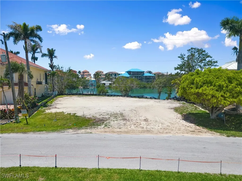 26959 Mclaughlin Boulevard Bonita Springs FL 34134