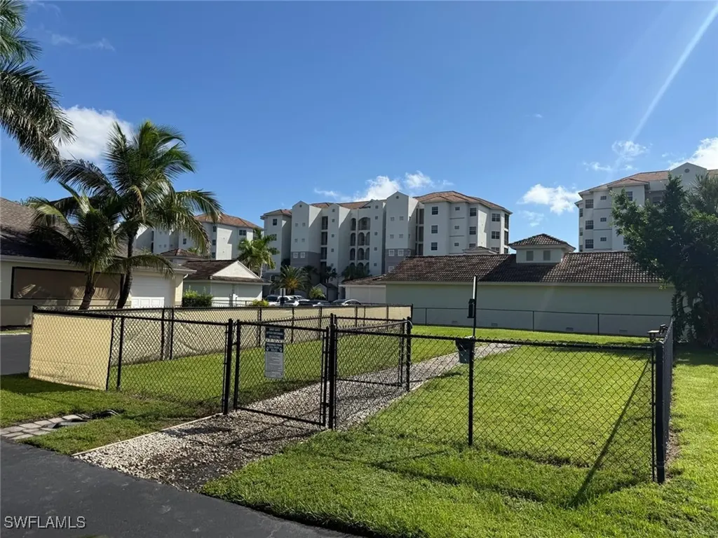 4219 Liron Avenue Fort Myers FL 33916