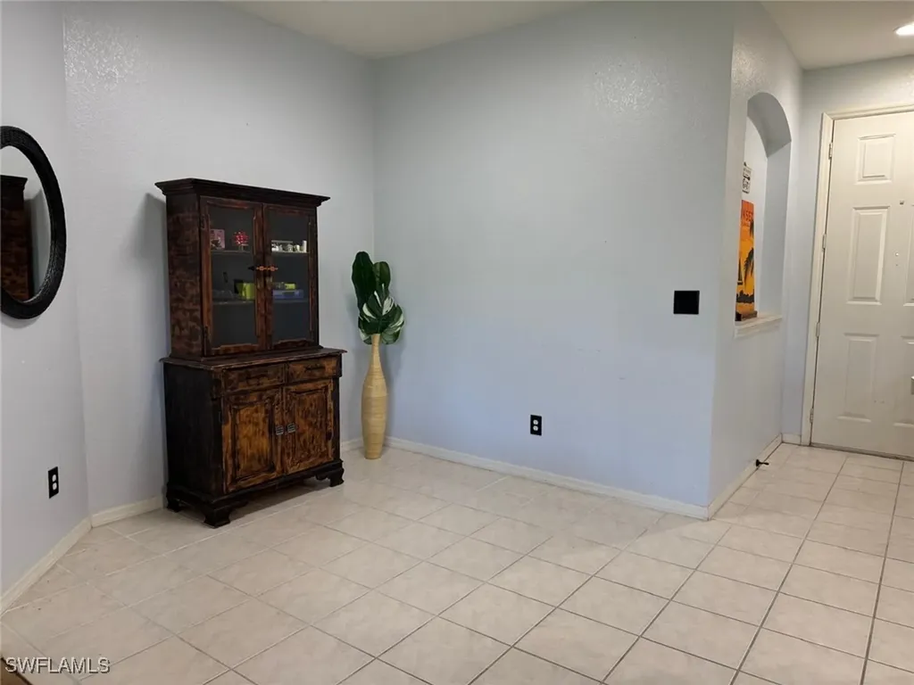 4219 Liron Avenue Fort Myers FL 33916