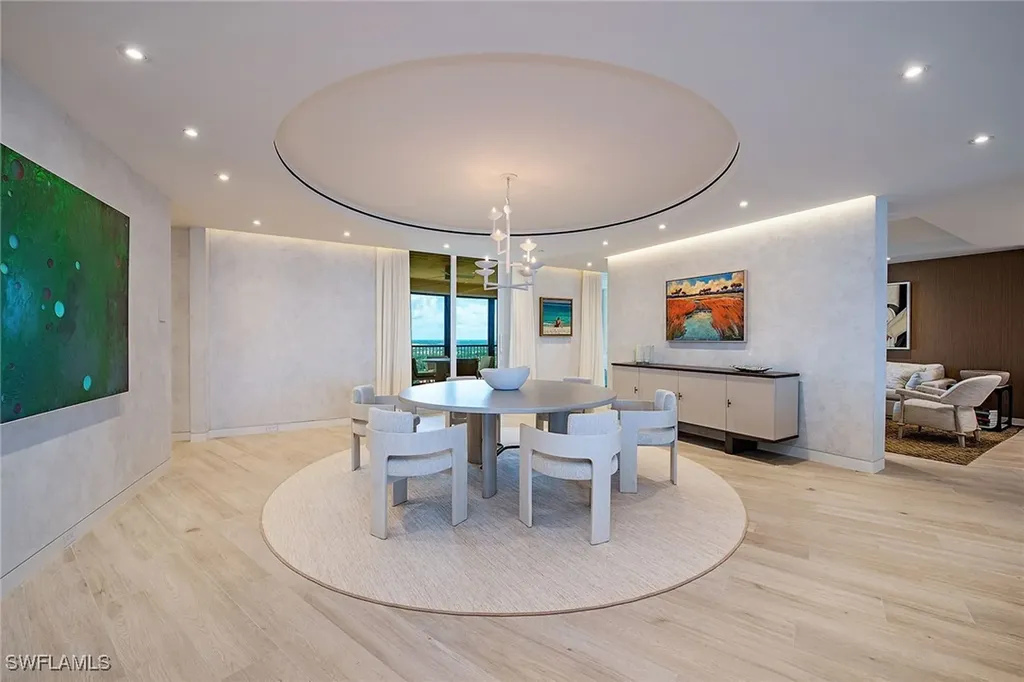 8665 Bay Colony Drive Naples FL 34108