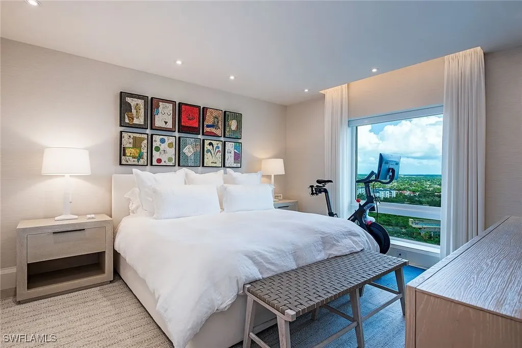 8665 Bay Colony Drive Naples FL 34108