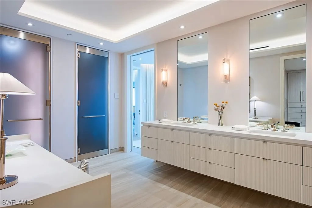 8665 Bay Colony Drive Naples FL 34108