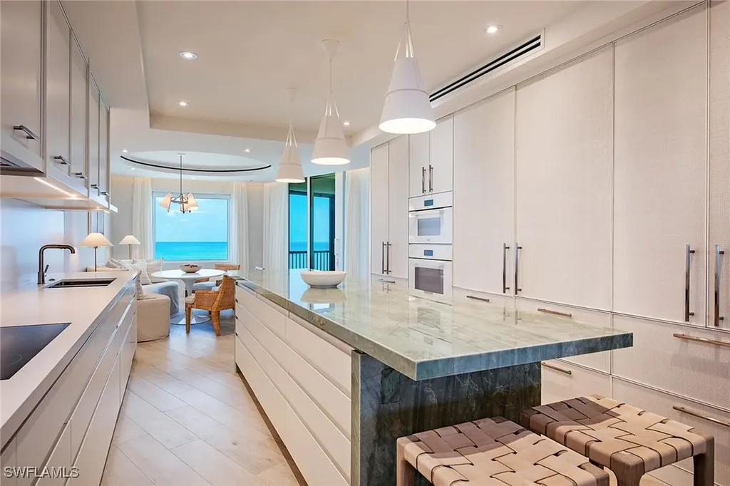 8665 Bay Colony Drive Naples FL 34108