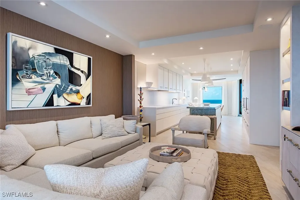 8665 Bay Colony Drive Naples FL 34108