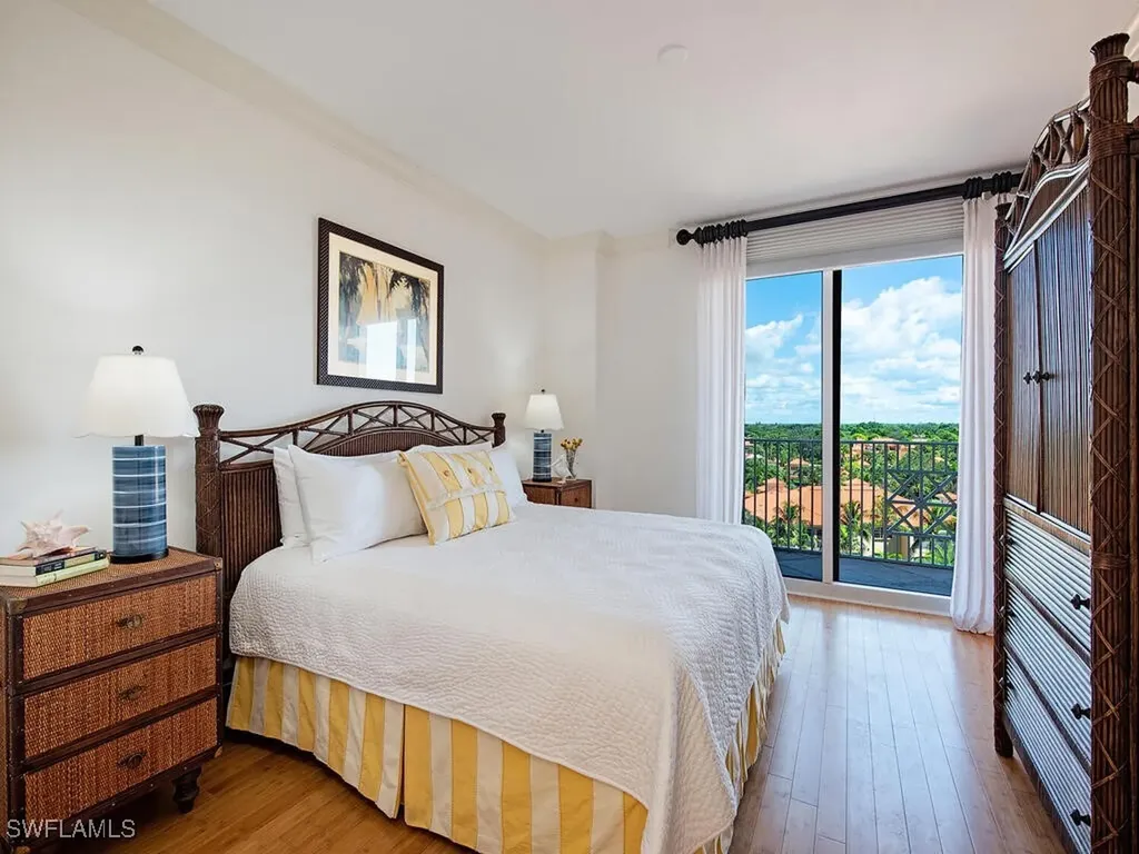 6597 Nicholas Boulevard Naples FL 34108