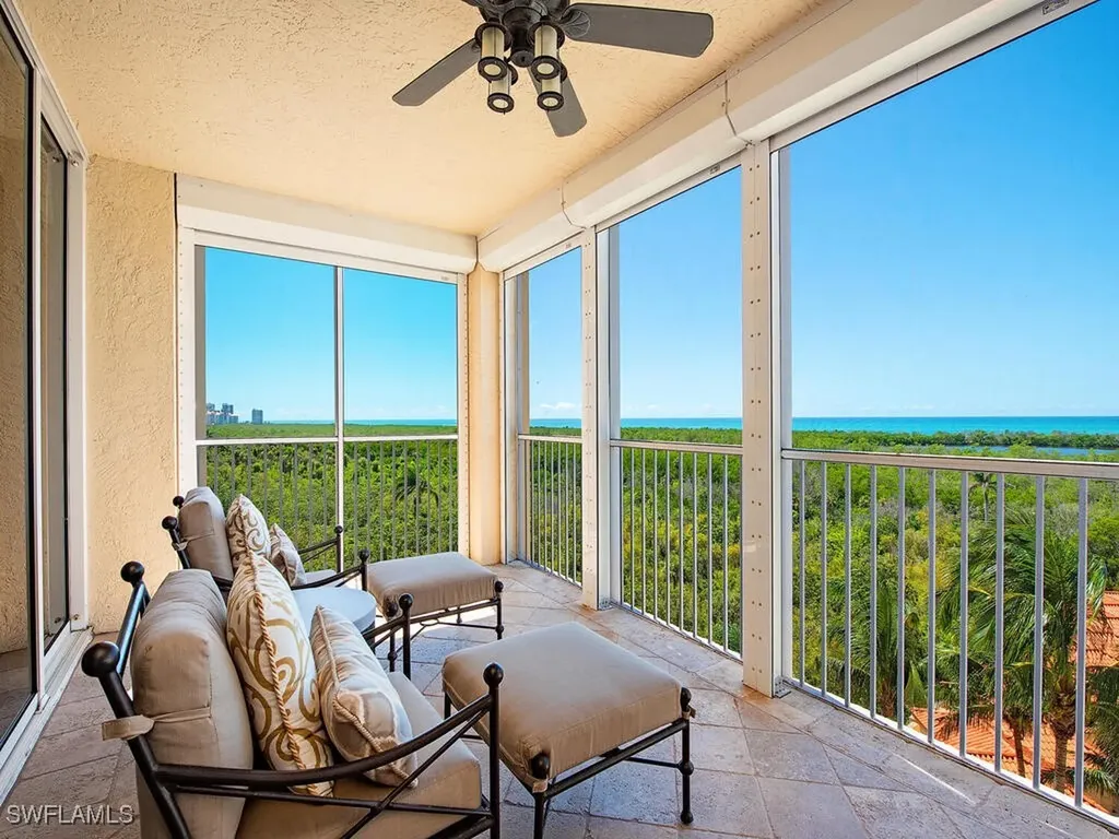 6597 Nicholas Boulevard Naples FL 34108