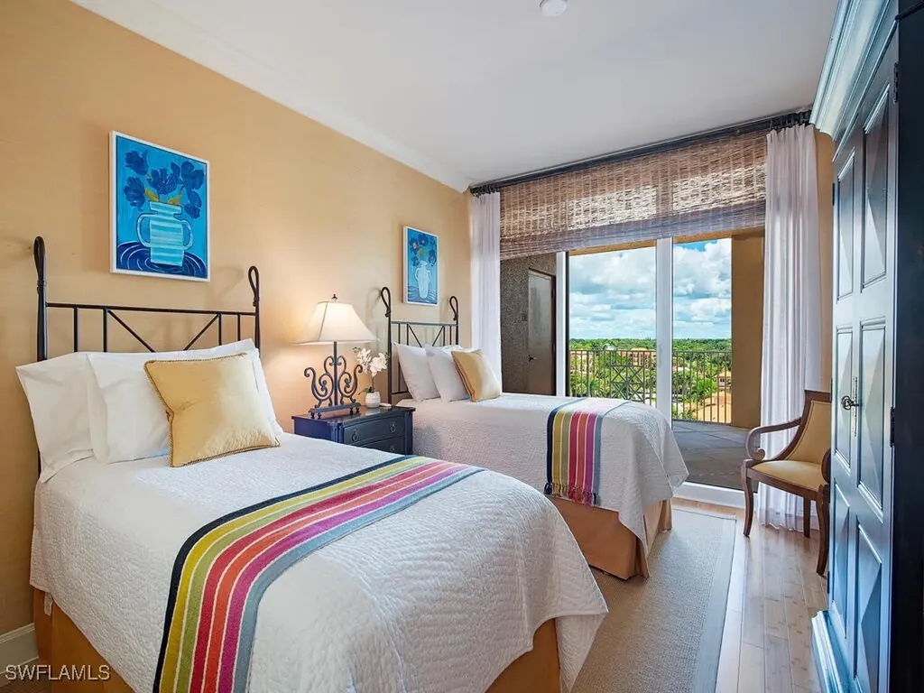 6597 Nicholas Boulevard Naples FL 34108