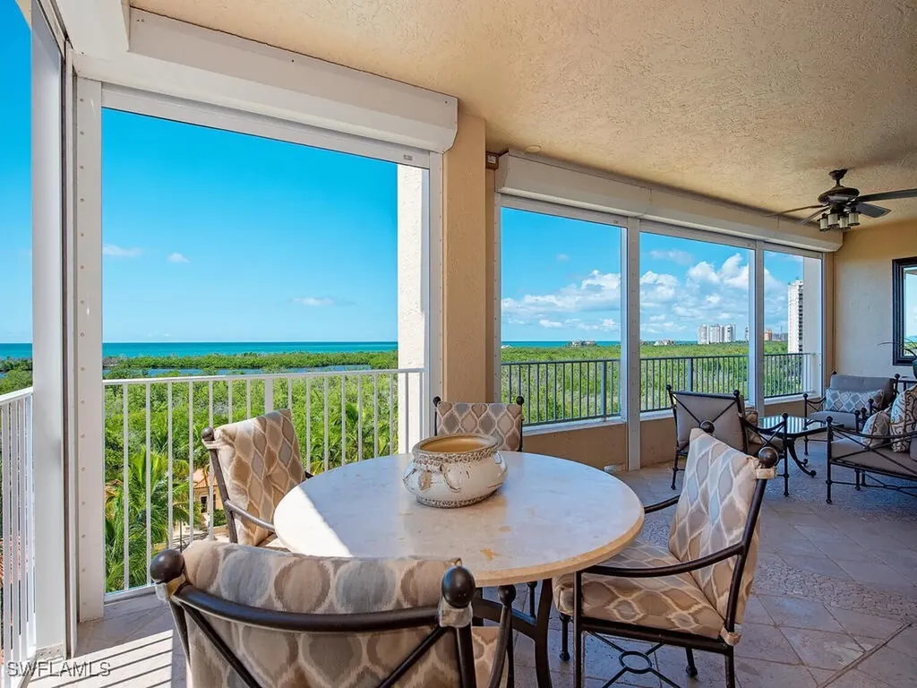 6597 Nicholas Boulevard Naples FL 34108
