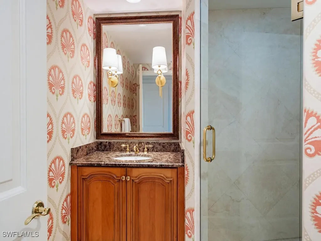 6597 Nicholas Boulevard Naples FL 34108