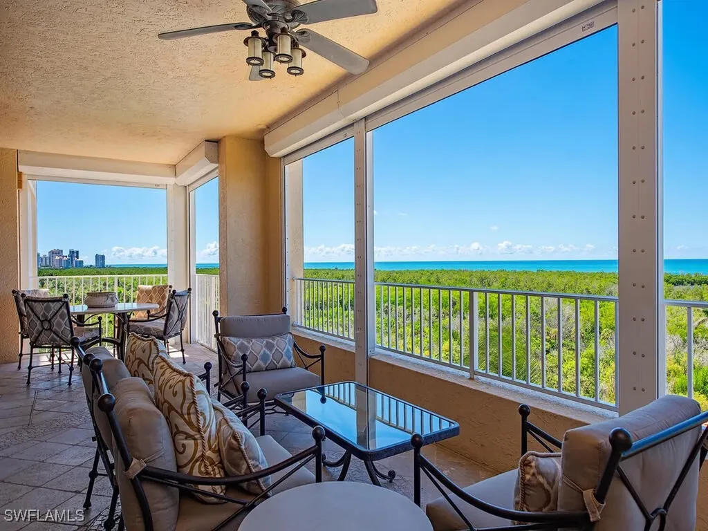 6597 Nicholas Boulevard Naples FL 34108