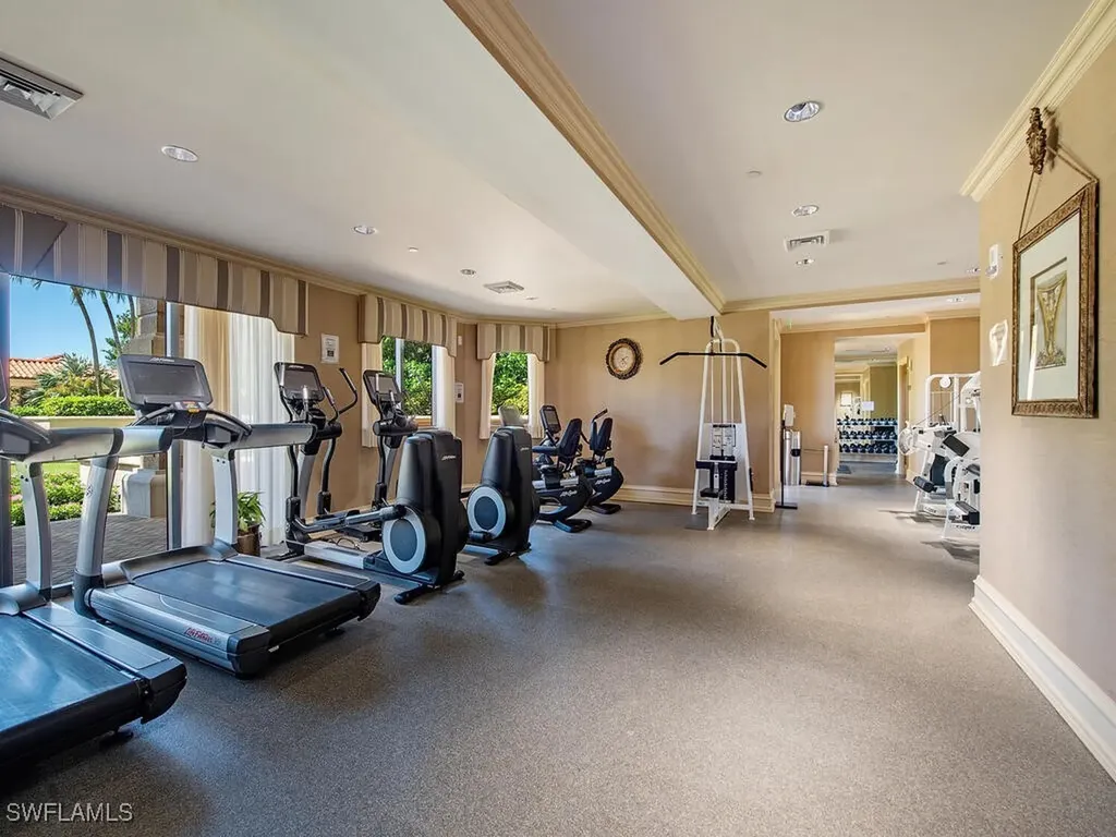 6597 Nicholas Boulevard Naples FL 34108