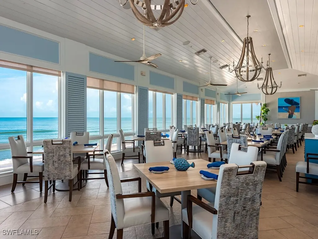 6597 Nicholas Boulevard Naples FL 34108