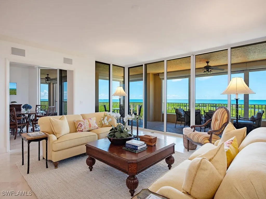 6597 Nicholas Boulevard Naples FL 34108