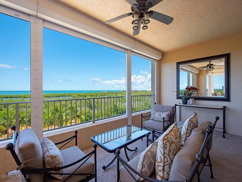 6597 Nicholas Boulevard Naples FL 34108