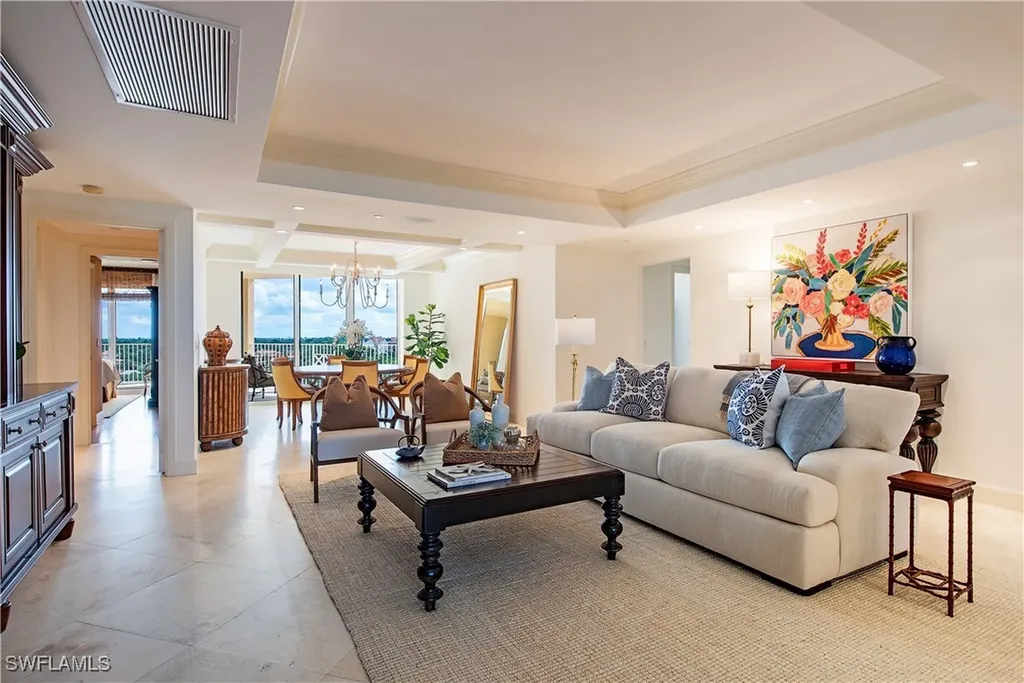 6597 Nicholas Boulevard Naples FL 34108