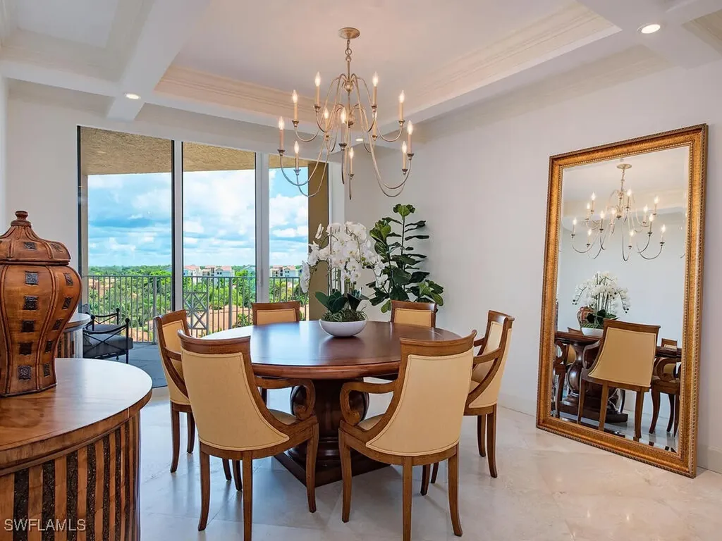 6597 Nicholas Boulevard Naples FL 34108