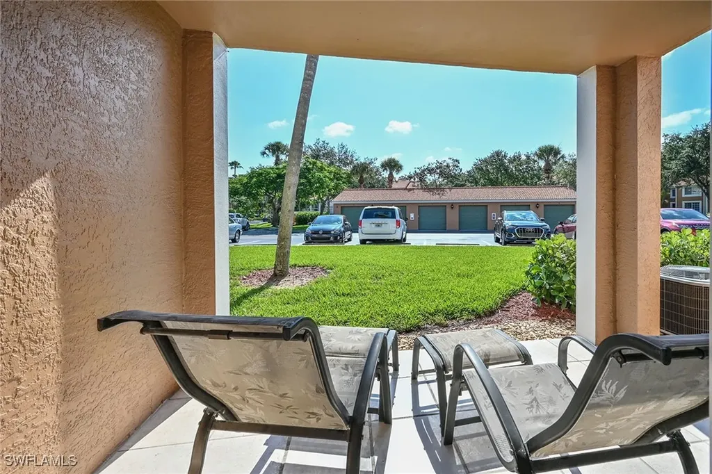 1265 Wildwood Lakes Boulevard Naples FL 34104