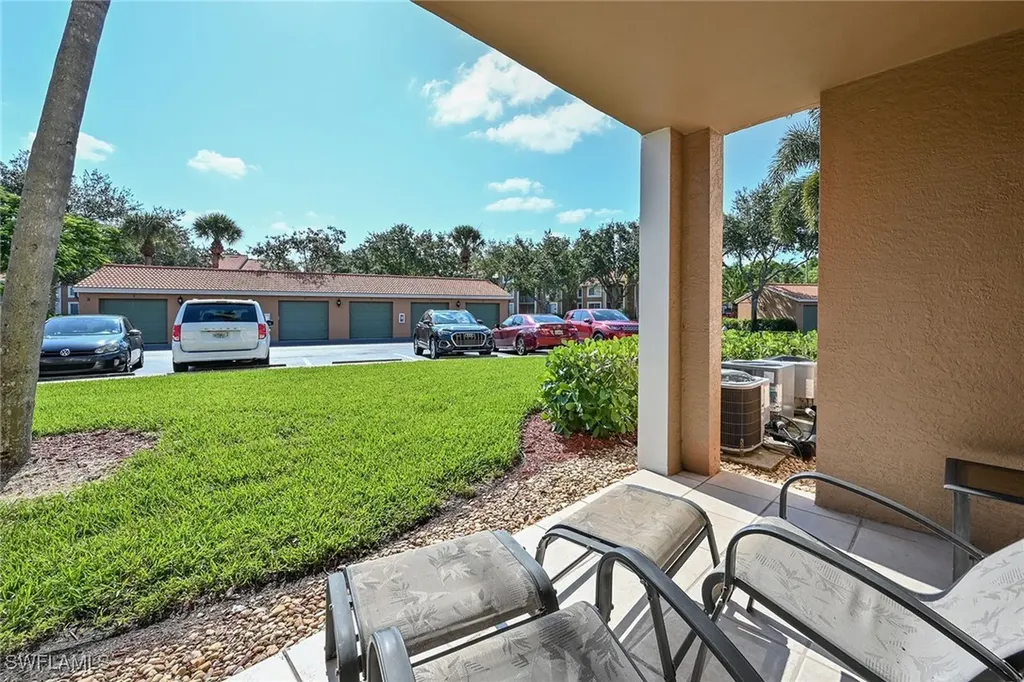 1265 Wildwood Lakes Boulevard Naples FL 34104