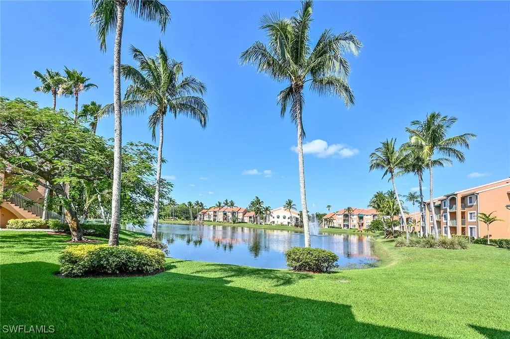 1265 Wildwood Lakes Boulevard Naples FL 34104
