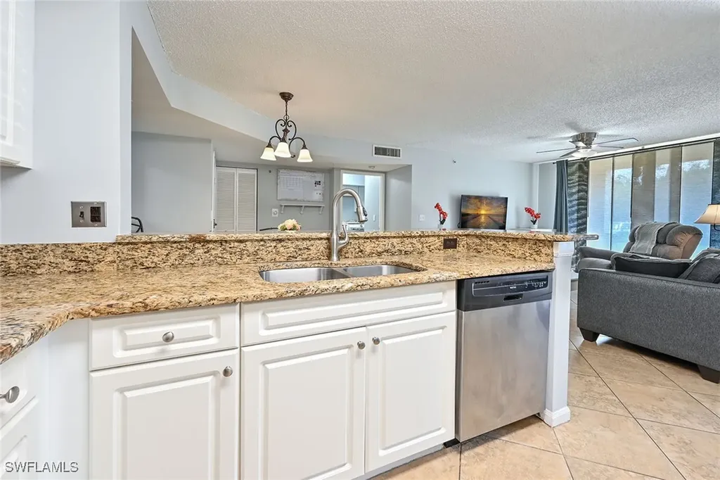 1265 Wildwood Lakes Boulevard Naples FL 34104