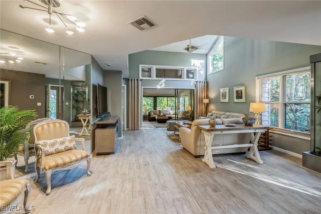 6652 Trident Way Naples FL 34108