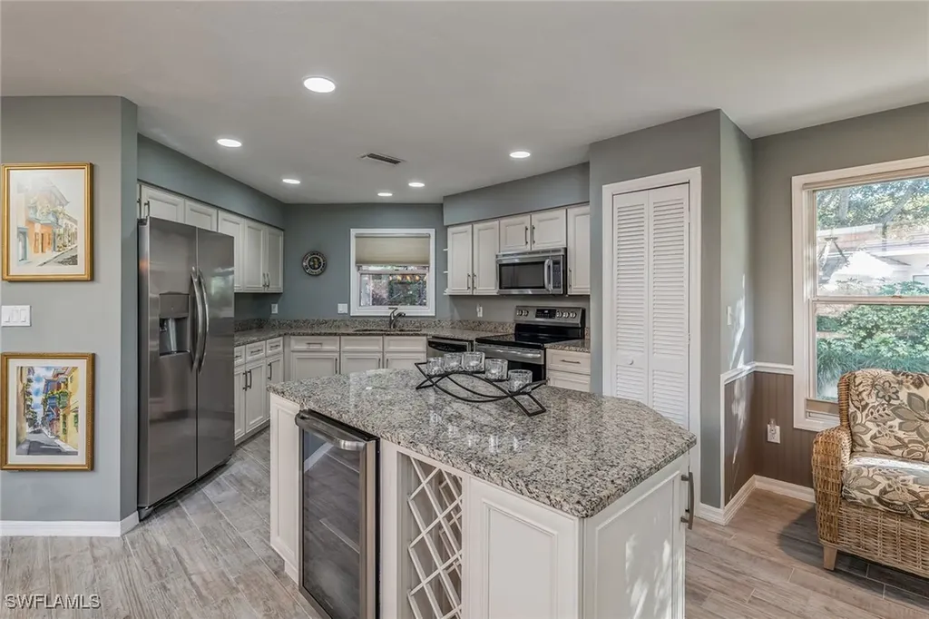 6652 Trident Way Naples FL 34108