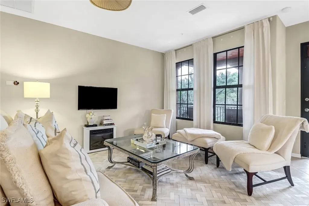 8997 Cambria Circle Naples FL 34113