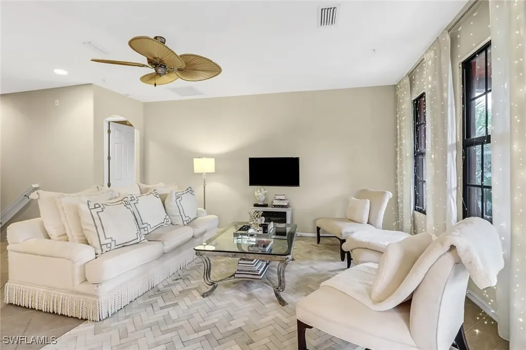 8997 Cambria Circle Naples FL 34113