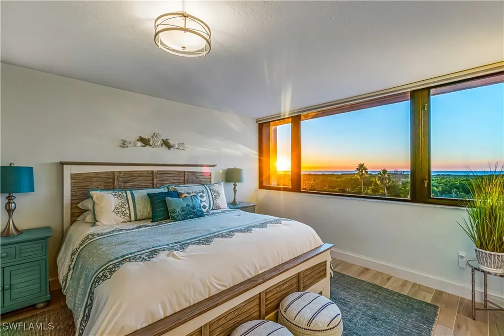 5601 Turtle Bay Drive Naples FL 34108