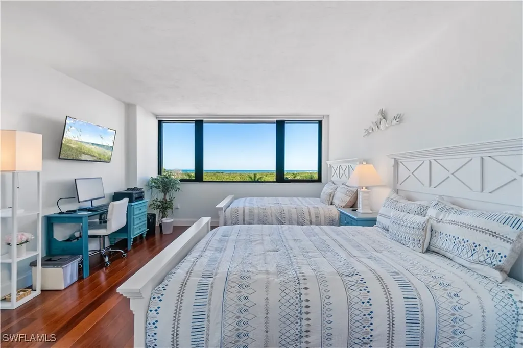 5601 Turtle Bay Drive Naples FL 34108