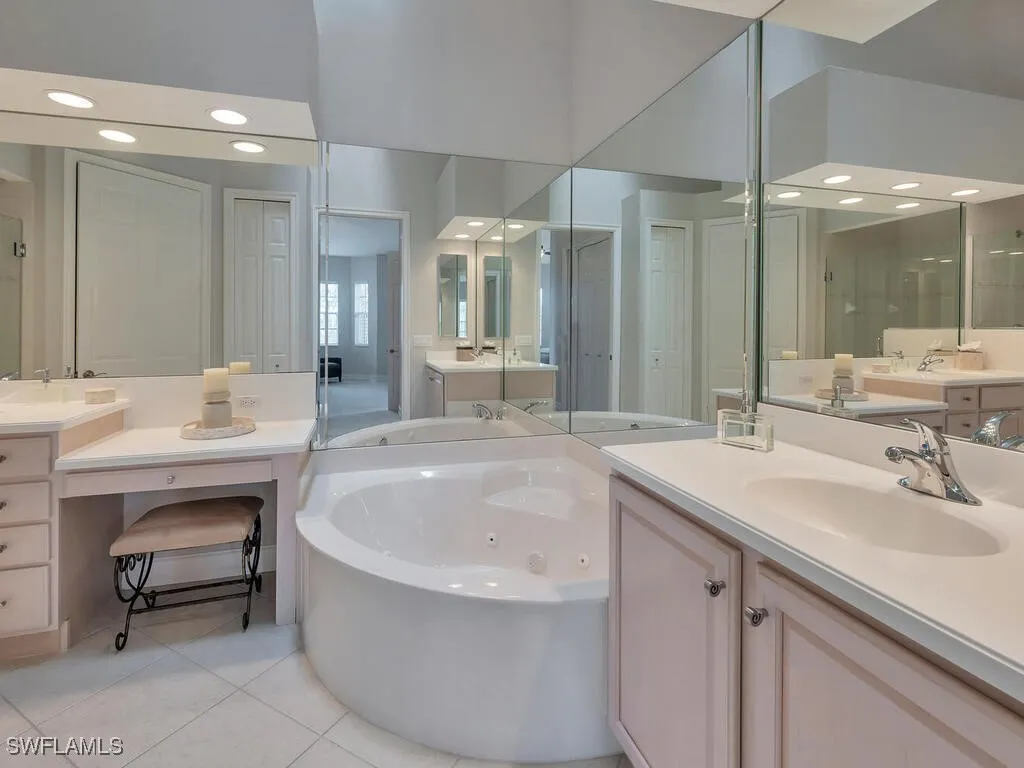 10221 Bellavista Circle Miromar Lakes FL 33913