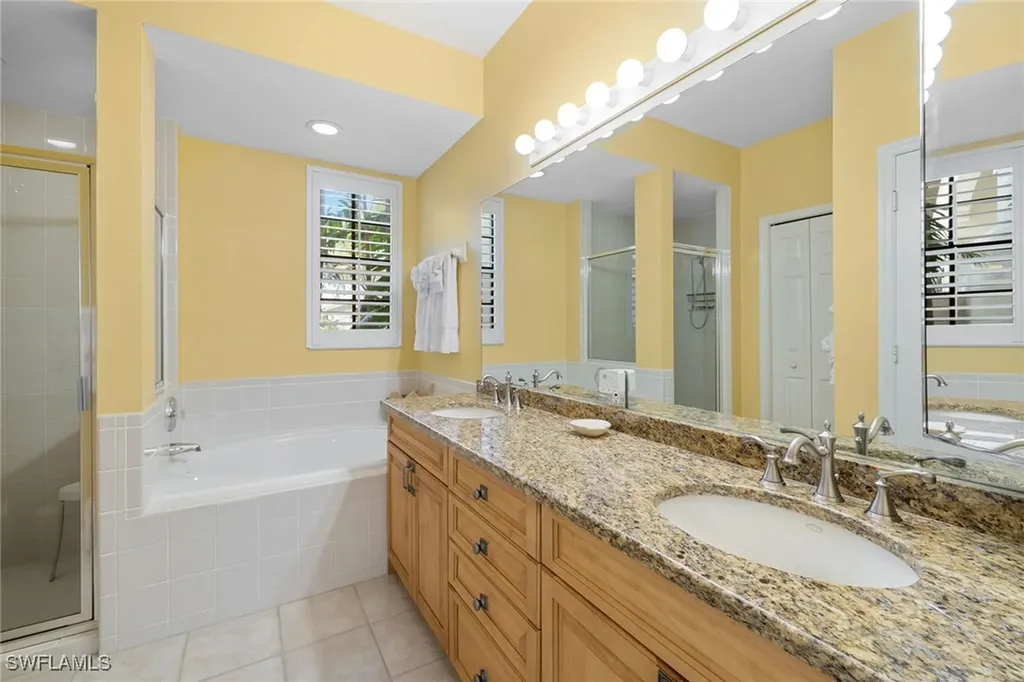 27190 Oakwood Lake Drive Bonita Springs FL 34134