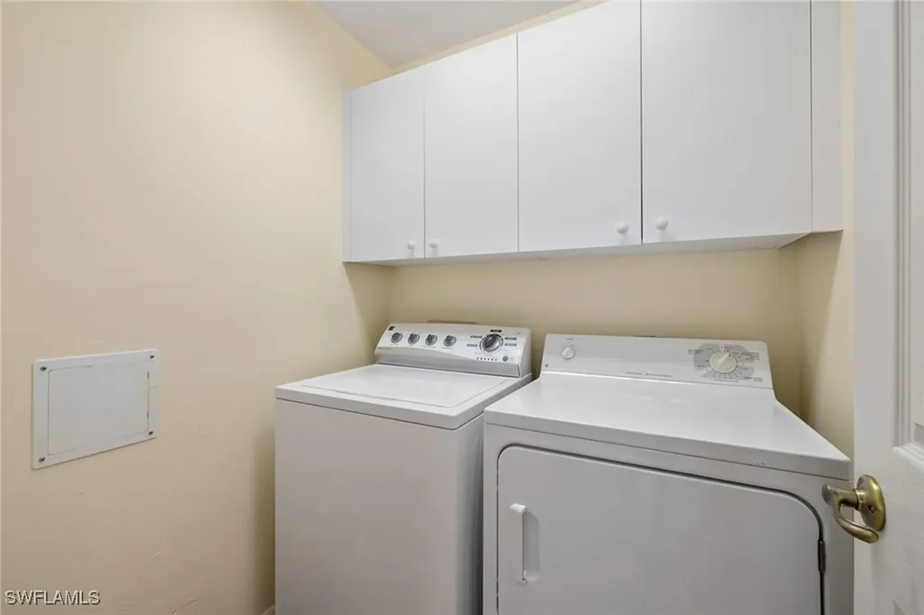 27190 Oakwood Lake Drive Bonita Springs FL 34134