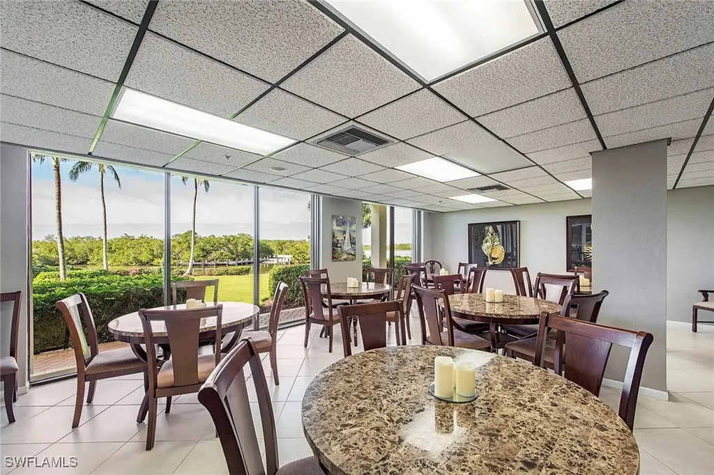 17 Bluebill Avenue Naples FL 34108-1761