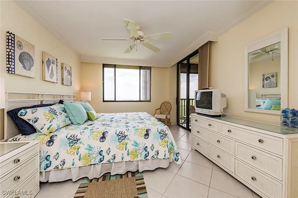 17 Bluebill Avenue Naples FL 34108-1761