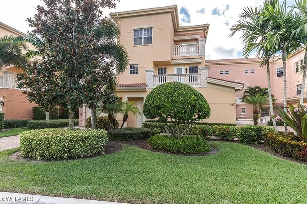 538 Avellino Isle Circle Naples FL 34119
