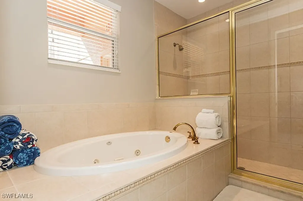 538 Avellino Isle Circle Naples FL 34119