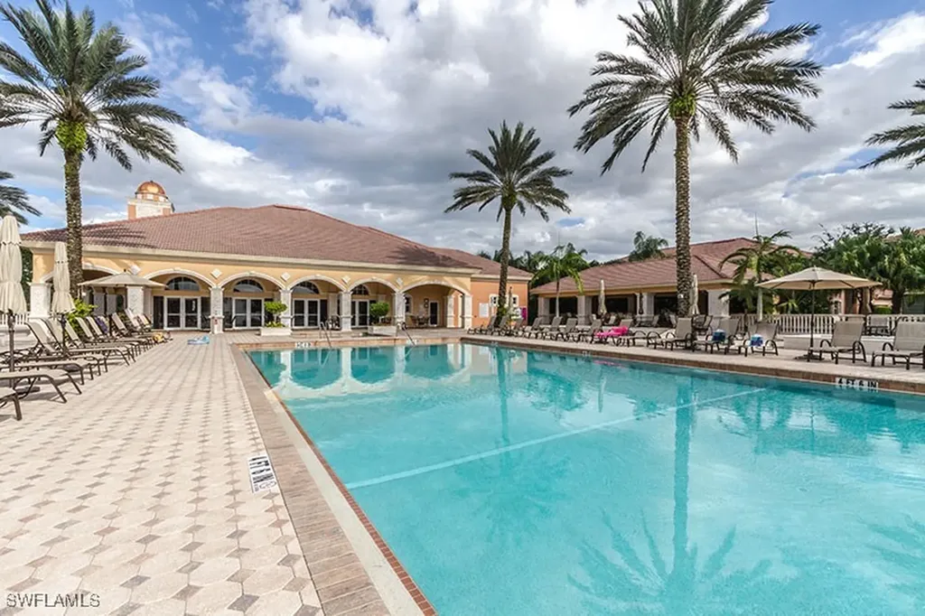 538 Avellino Isle Circle Naples FL 34119